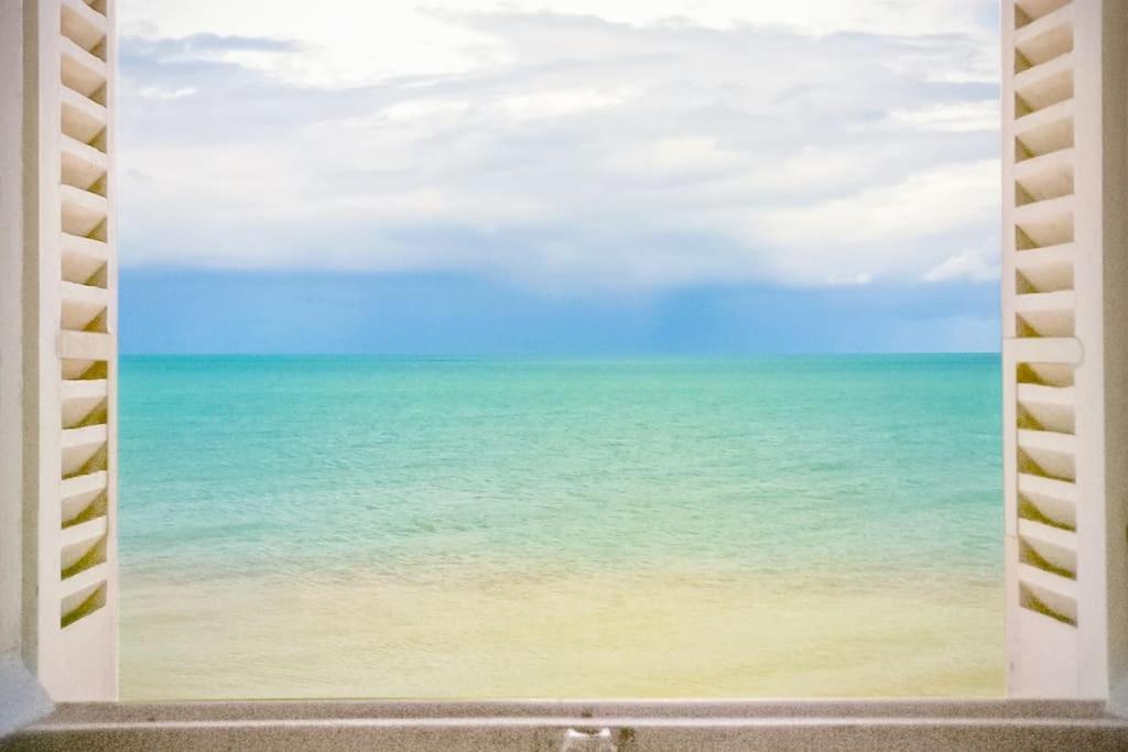 La Baleine Bleue Saint-Aubin-Sur-Mer (Calvados) Exterior foto