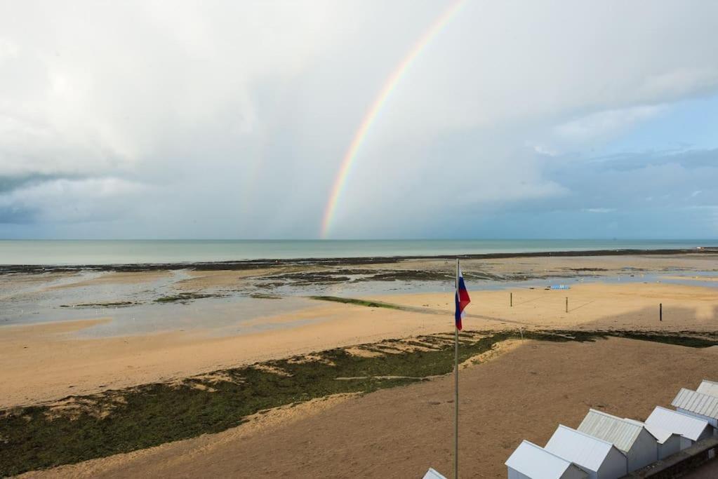 La Baleine Bleue Saint-Aubin-Sur-Mer (Calvados) Exterior foto